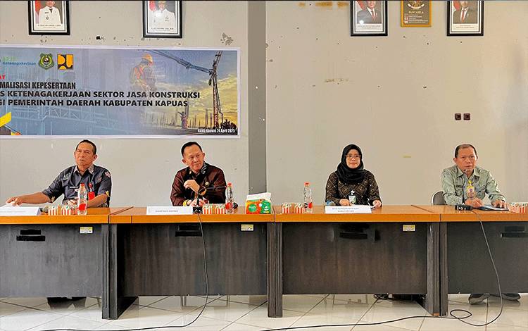 Dinas PUPRPKPP Kapuas Tekankan Pentingnya Kepesertaan Jaminan Sosial Ketenagakerjaan di Proyek Konstruksi