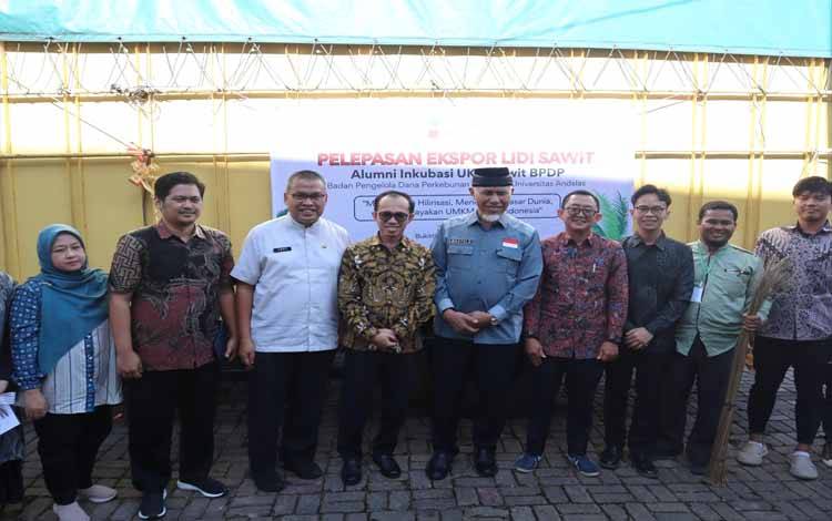 Ekspor Perdana Produk Lidi Sawit dari Alumni Inkubasi Bisnis BPDP Resmi Dilepas