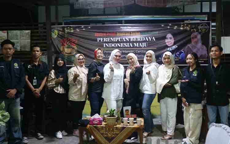 Anggota DPD RI Ajak Perempuan Kalampangan Kembangkan Potensi Diri