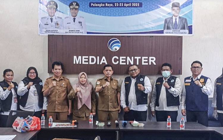 BNN Kota Tes Urine Pegawai Diskominfo SP Palangka Raya