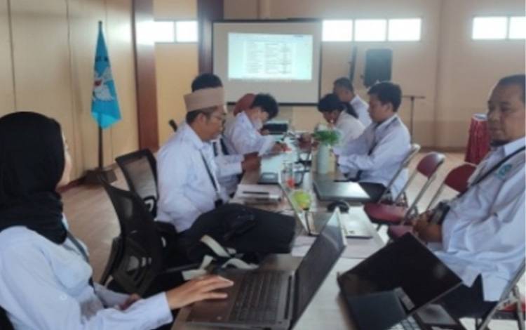 Balai Bahasa Kalteng Gelar Rapat Evaluasi ZI WBK Triwulan I
