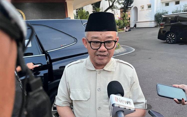 Mendikdasmen Enggan Tanggapi Wacana Bina Siswa Nakal di Barak TNI