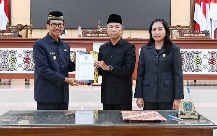 DPRD Lamandau Beri Catatan Strategis terhadap LKPj Bupati Lamandau