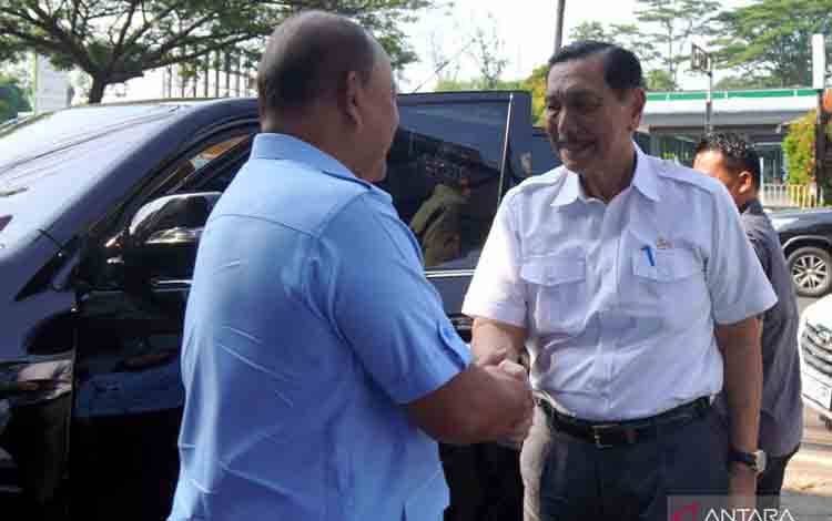 Luhut Sebut Kolaborasi Antarmitra MBG Perkuat Perekonomian Lokal