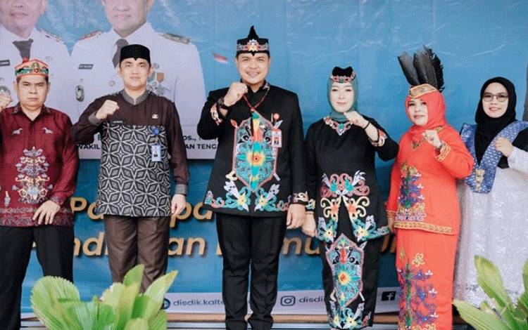 Kalteng Perkuat Program Strategis Pendidikan Melalui Semangat Hardiknas