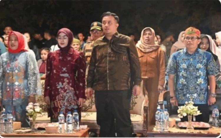 Bupati Lamandau Hadiri Pagelaran Seni Tari Memperingati Hari Tari Sedunia