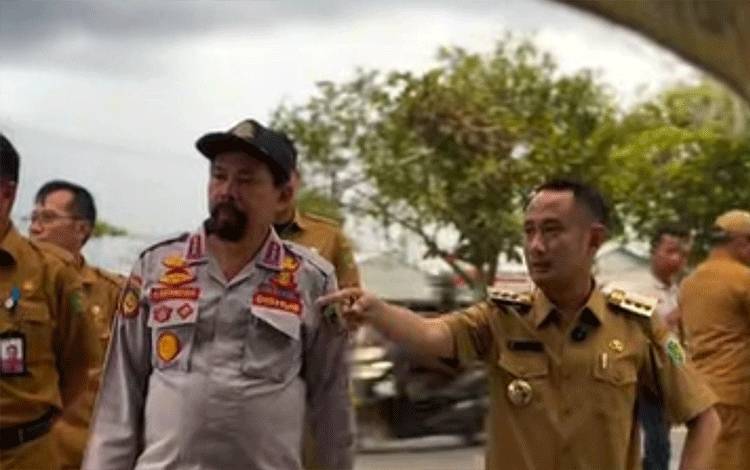 Wali Kota Palangka Raya Minta Kajian Ulang Lokasi Putar Balik di Jalan Adonis Samad