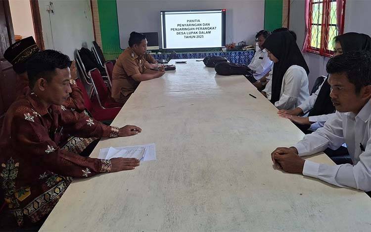 Kecamatan Kapuas Kuala Fasilitasi Seleksi Perangkat Desa di Lupak Dalam