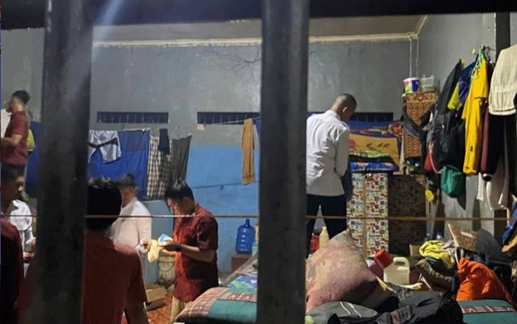 Handphone dan Benda Tajam Masih Ditemukan di Rutan Palangka Raya