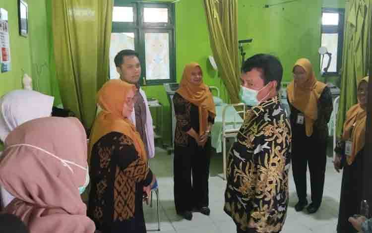Bupati Seruyan Kunjungi RSUD Kuala Pembuang