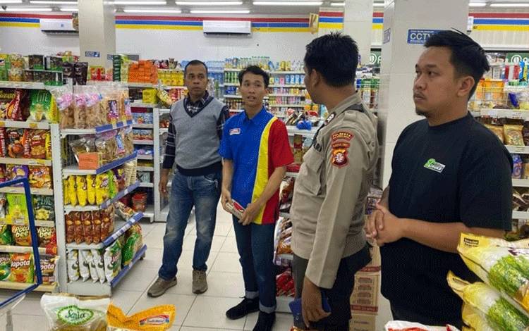 Pencuri di Indomaret Palangka Raya Tinggalkan Motornya Usai Kepergok Karyawan