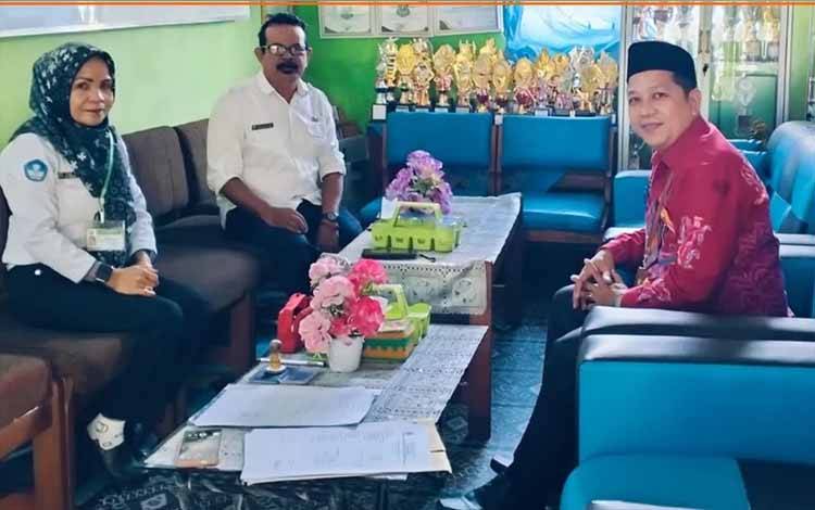 Kemenag Kapuas Monev Pelaksanaan PAT di SDN 2 Selat Tengah