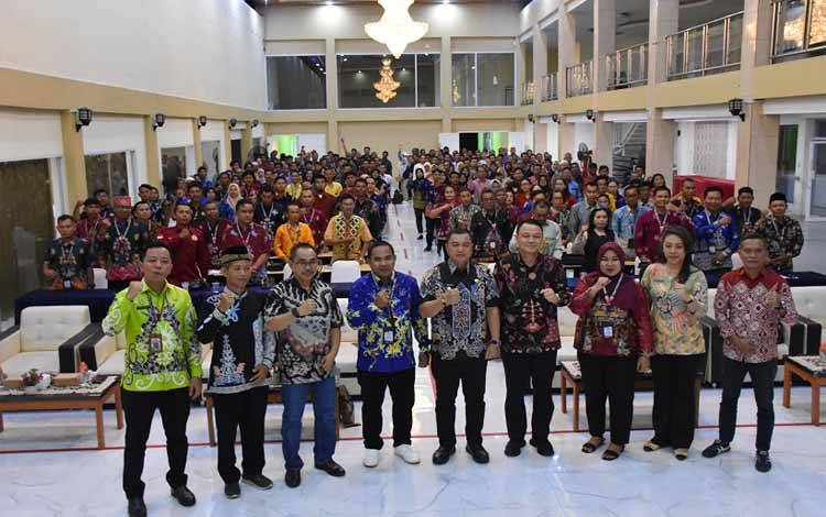 Pemkab Kapuas Gelar Bimtek untuk Tingkatkan Fungsi BPD