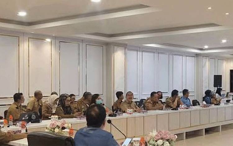 FGD Penurunan Stunting Dorong Komitmen Akses Sanitasi dan Air Minum Layak di Kapuas