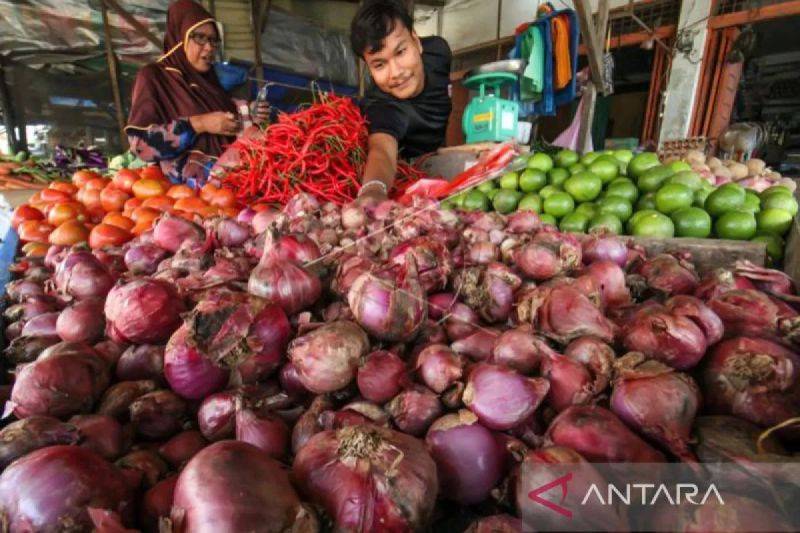 Harga Bahan Pokok di Kobar Stabil, Tempe Gembus dan Bahan Bangunan Naik