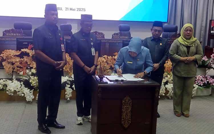 DPRD Barito Utara Rapat Paripurna II untuk Sampaikan Rekomendasi Terhadap LKPJ Bupati 2024