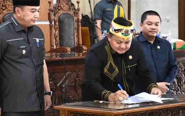 DPRD Kapuas dan Pemkab Teken Nota Kesepakatan Rancangan Awal RPJMD 2025-2029