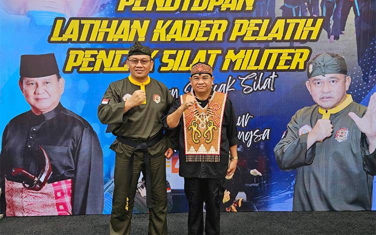 Guntur Talajan Terima Penghargaan dari Kepala Staf Angkatan Darat