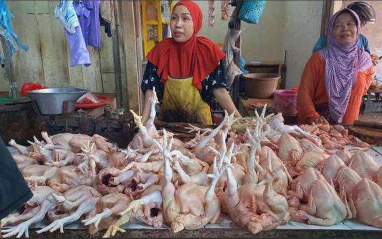 Jelang Iduladha, Harga Daging Ayam Ras di Sampit Turun hingga Rp24.000
