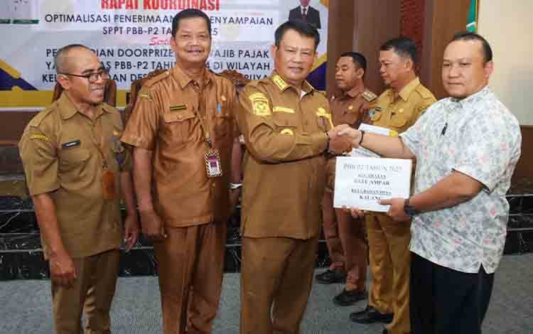 Bupati Seruyan Buka Rakor Optimalisasi Penerimaan dan Penyerahan SPPT PBB-P2 Tahun 2025