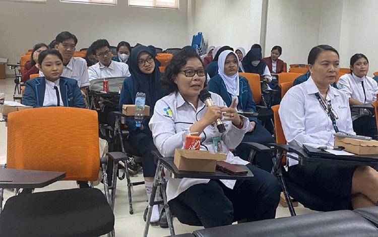 Balai Bahasa Kalteng Gelar Sosialisasi UKBI Adaptif di Poltekkes Palangka Raya