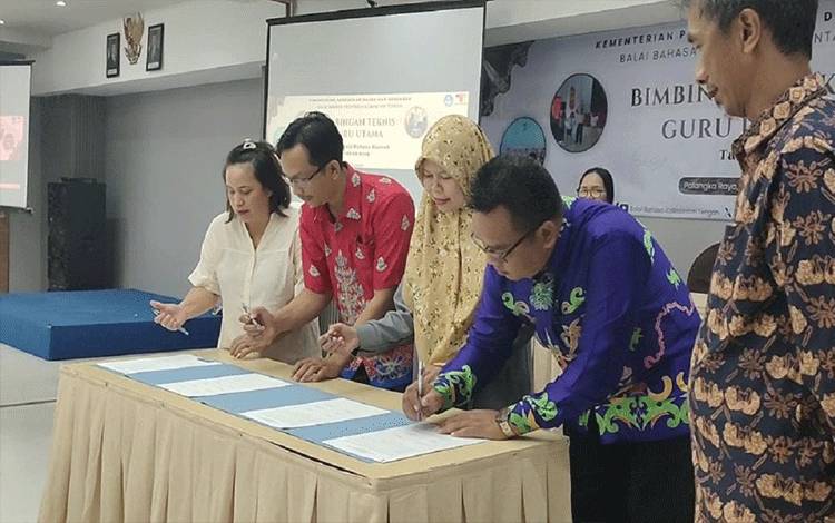 Balai Bahasa Gelar Bimtek Guru Utama untuk Revitalisasi Bahasa Daerah