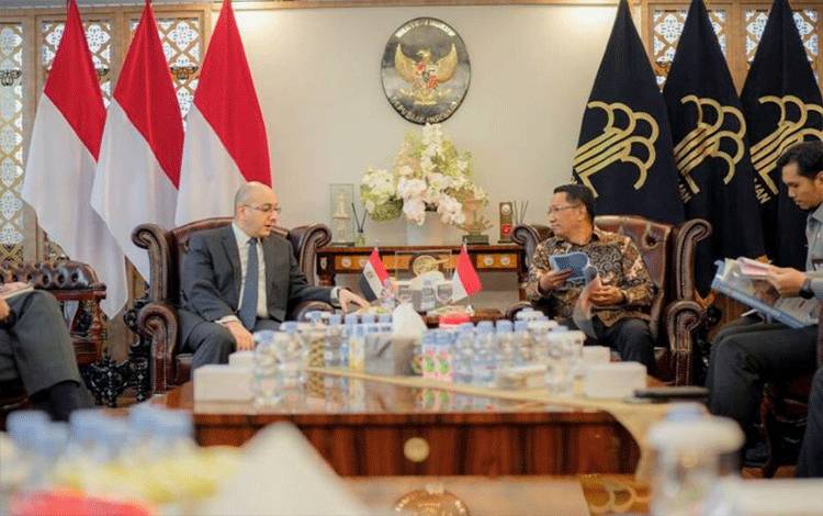 Menkum RI Ajak Mesir Berpartisipasi dalam Konvensi Apostille
