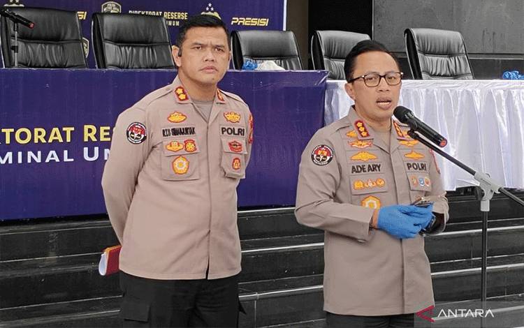 Seorang Pria dan Teman Wanitanya Disiram Air Keras, Motifnya Cemburu