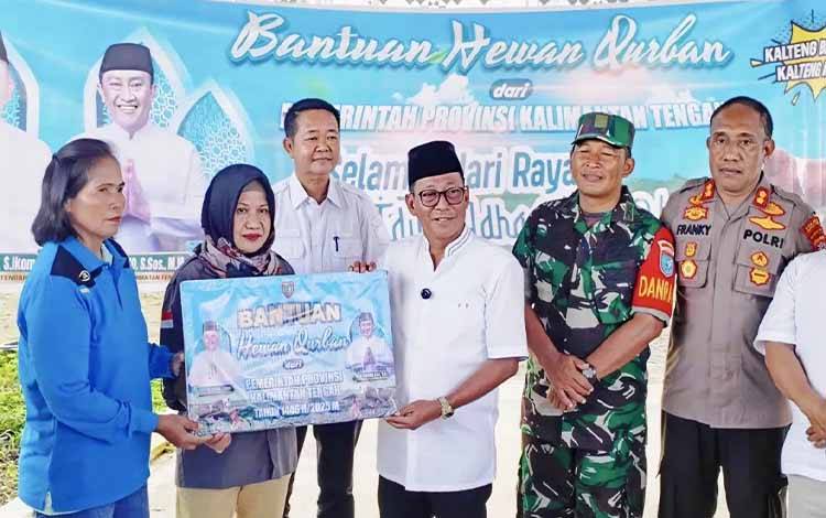 Murung Raya Salurkan 90 Sapi dan 29 Kambing Kurban, Anggarkan Rp1,2 Miliar dari APBD