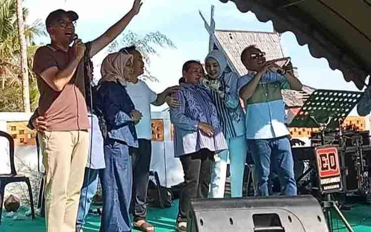 Gubernur Kalteng Ajak Jajaran Syukuri Kinerja Lewat Gathering di Pantai Keraya