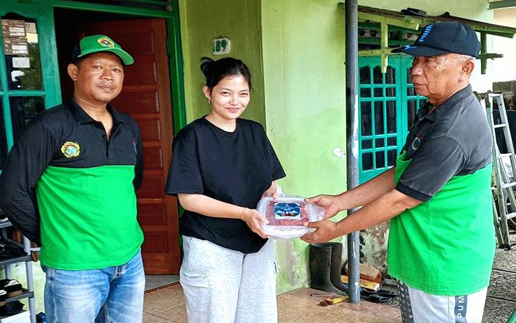 PC LDII Sebangau Berbagi Berkah Idul Adha Bersama Masyarakat