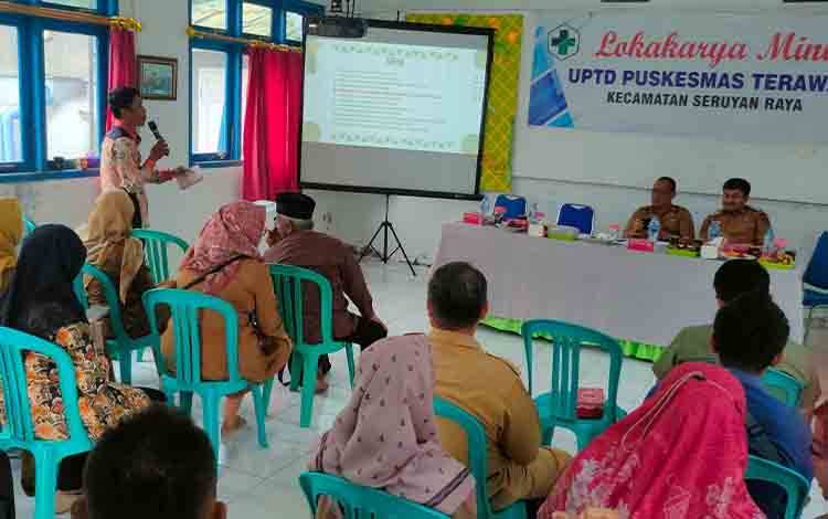 Kadis Kesehatan Seruyan Hadiri Lokmin Puskesmas