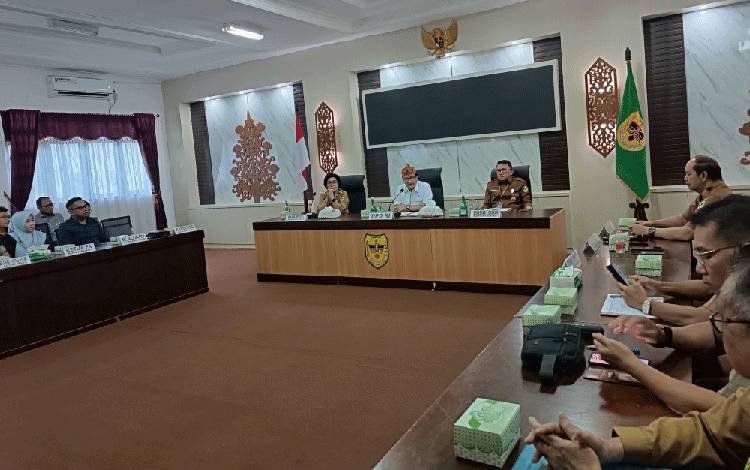 Anggota DPD RI Agustin Teras Narang Reses di Gunung Mas