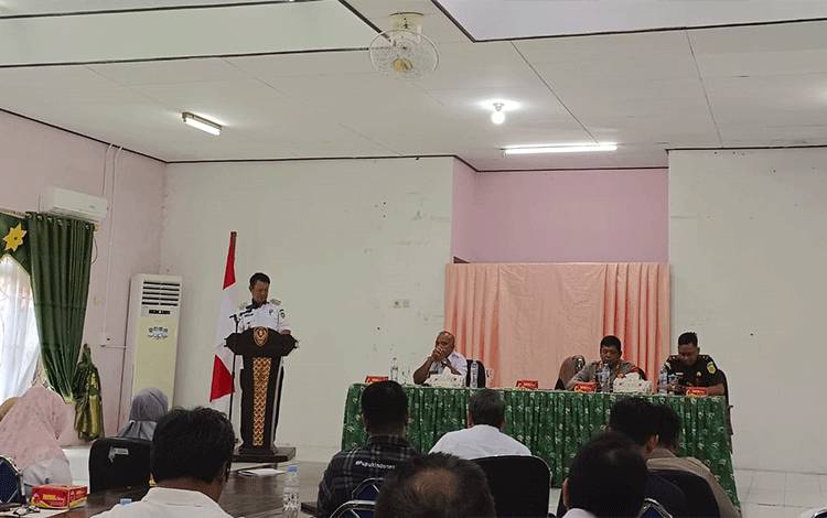 Bupati Seruyan Ajak Masyarakat Awasi Distribusi Pupuk dan Pestisida