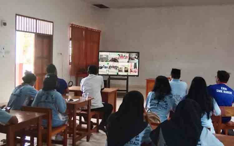 Rabiansyah: Digitalisasi Pembelajaran Dorong Inovasi di SMKN 1 Raren Batuah