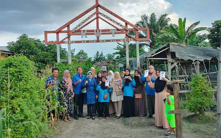 Desmalasanti Bambang Purwanto, Tak Kenal Lelah Membina Kelompok Wanita Tani di Kotawaringin Barat