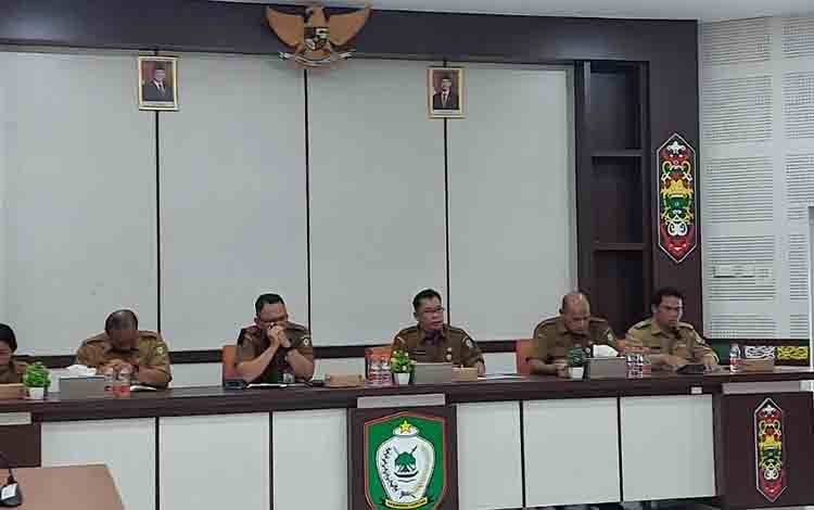 DPMPTSP Kotim Gelar Rapat Evaluasi, Tingkatkan Kualitas Pelayanan Publik