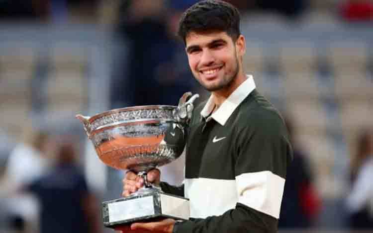 Alcaraz Perpanjang Kemenangan Beruntun di Queen's Club