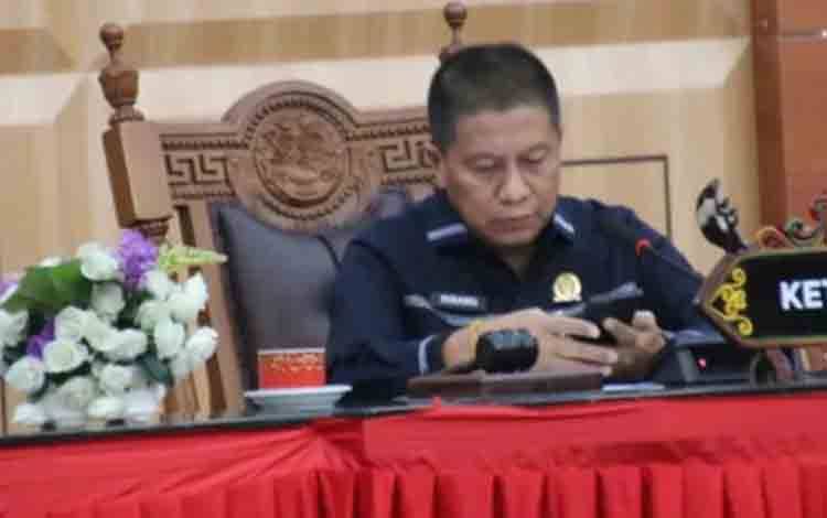 Ketua DPRD Palangka Raya Tekankan Pentingnya Sinergi Pemda dan Lembaga Adat