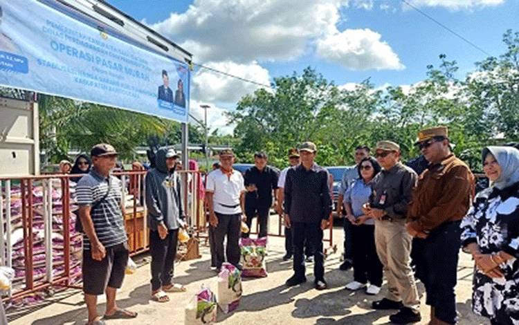 Pemkab Barut Gelar Operasi Pasar Murah demi Stabilkan Harga Kebutuhan Pokok