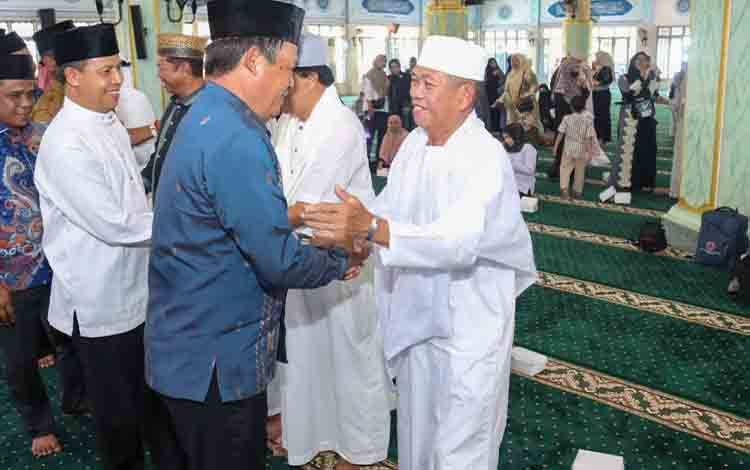 Bupati dan Wakil Bupati Seruyan Sambut Kedatangan Jemaah Haji