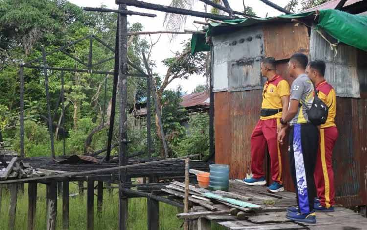 Kapolres Katingan Tinjau Lokasi Penerima Bantuan Renovasi Rumah