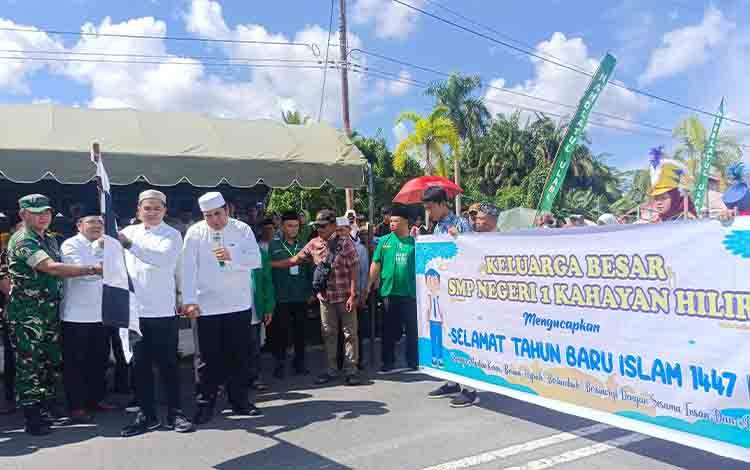 Bupati Pulpis Lepas Pawai Peringatan 1 Muharam 1447 Hijriah