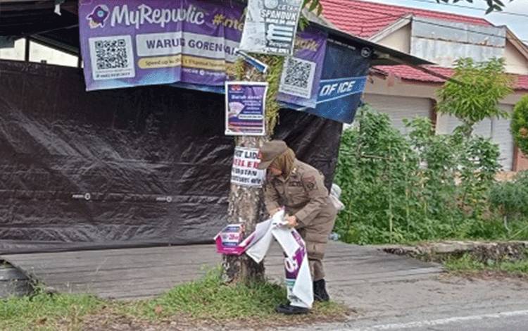 Satpol PP Kalteng Intensifkan Pengawasan Jalur Hijau dari Reklame Liar
