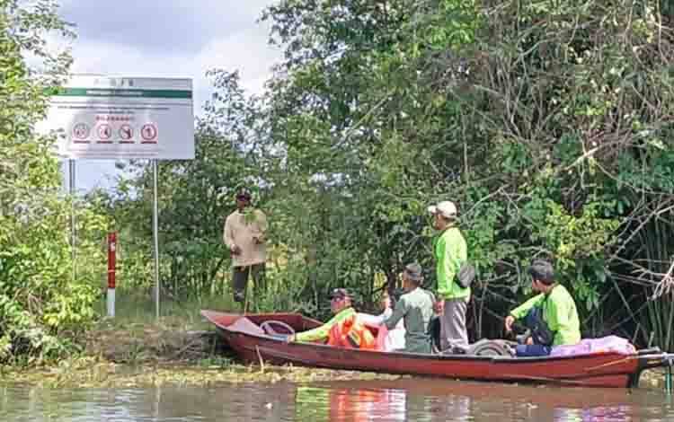 Industri Sawit dan Konservasi Bisa Sejalan: PT SSMS Tbk Tegaskan Komitmen dalam Patroli Gabungan HKm Danau Seluluk Jaya