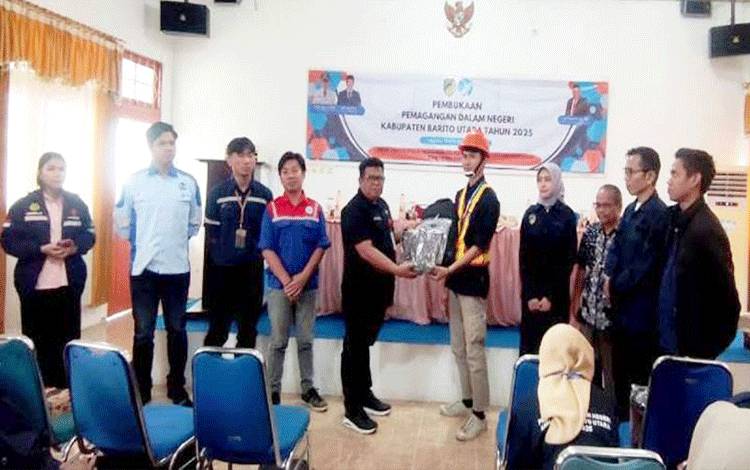 Laporan: Prancis, Inggris Berselisih Soal Waktu Pengakuan Palestina