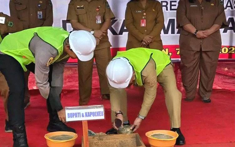 Bupati Kapuas Letakkan Batu Pertama Pembangunan SPPG