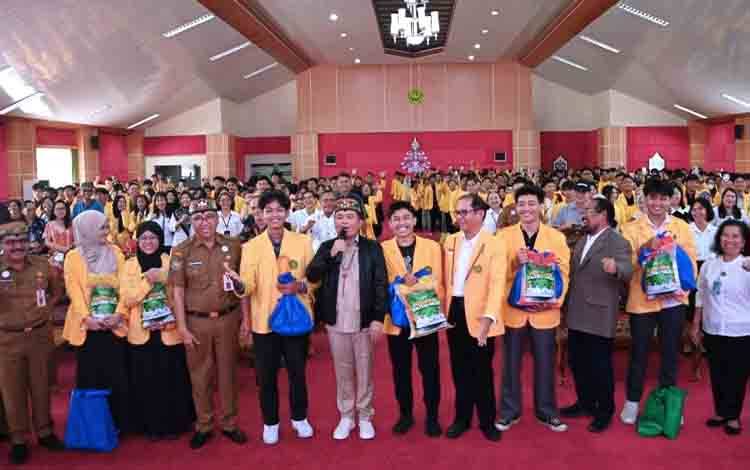 2.325 Mahasiswa UPR Akan Jalani KKN di 155 Desa dan Kelurahan Kalteng