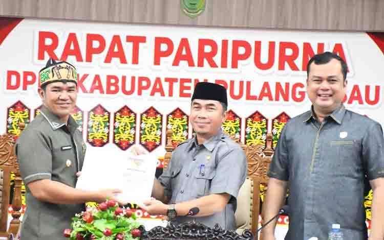 Bupati Sampaikan Target PAD APBD Pulpis Tahun 2026 ke DPRD, Ini Rinciannya
