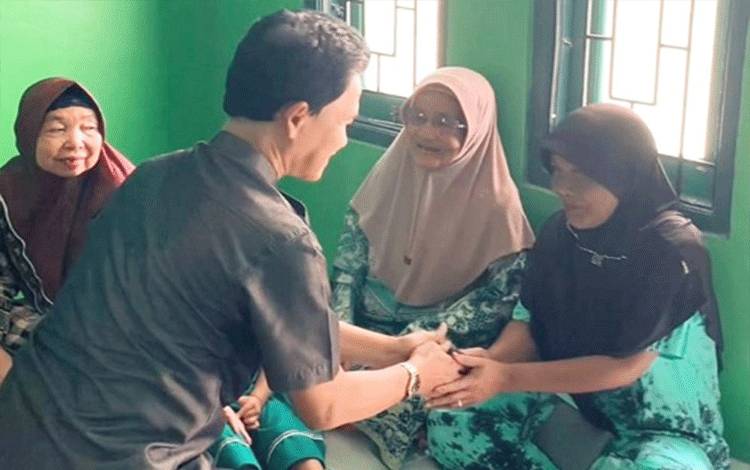 Komisi A DPRD Kobar Tinjau Pelayanan Pustu Sungai Kakap, Soroti Kendala Akses Jalan